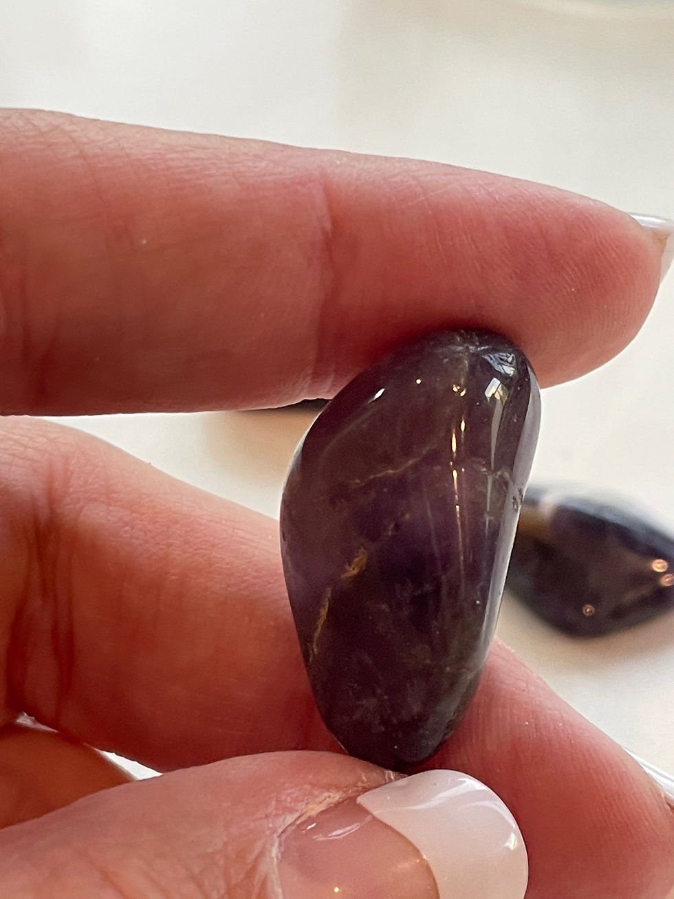 Thumbnail: Amethyst Tumbles