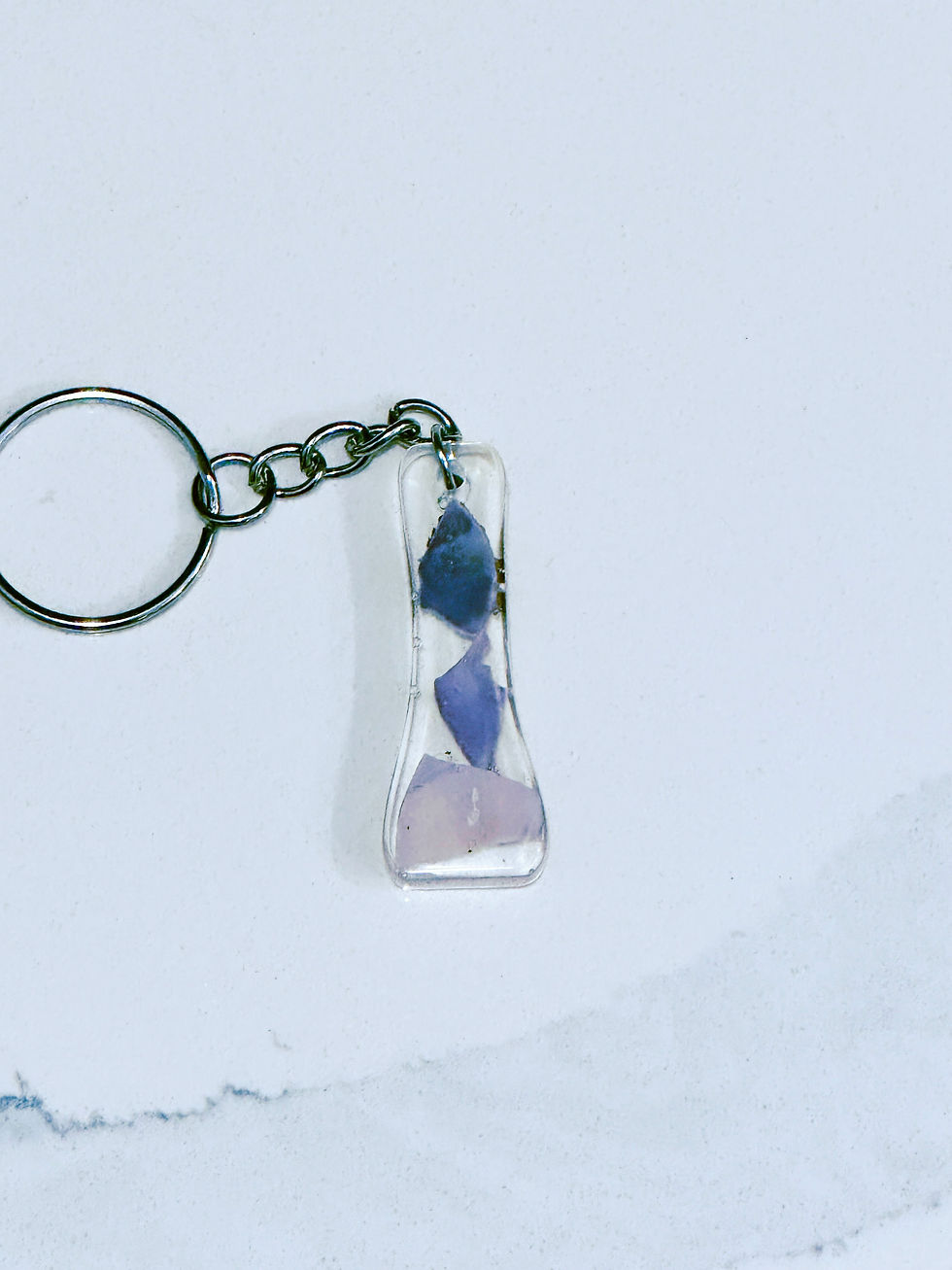 Thumbnail: Letter I handmade resin keychain infused with purple clam shells