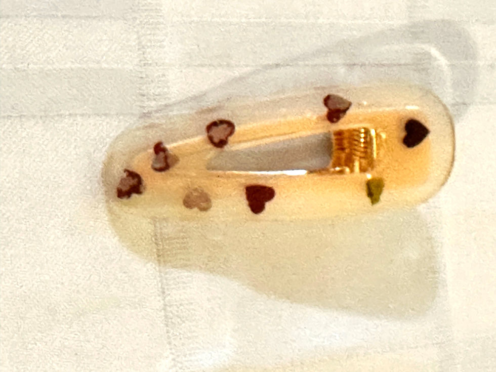 Thumbnail: red Seaweed hearts from Vancouver Island beaches hair clip