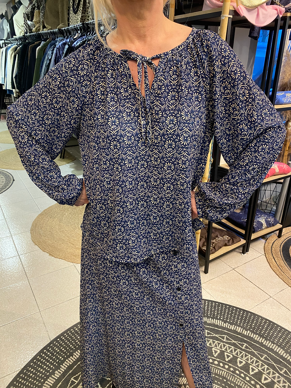 Miniature : Blouse fleurie