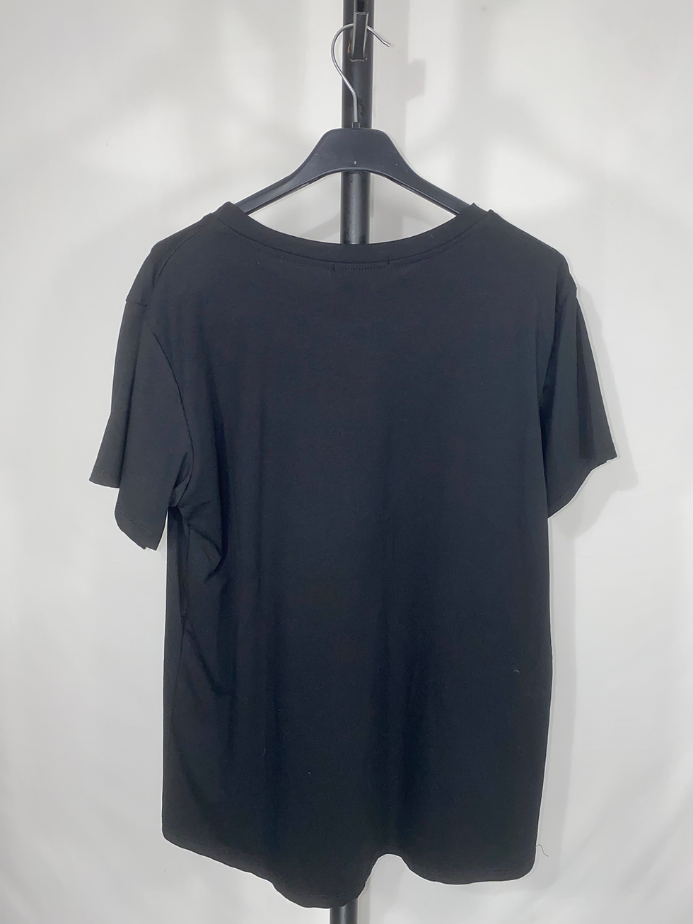 Miniature : Tee-shirt noir avec papillon