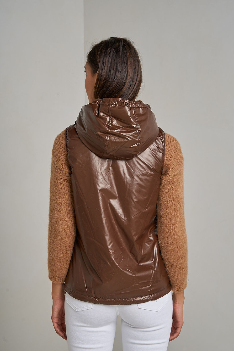 Miniature : Doudoune fourrée sans manches chocolat