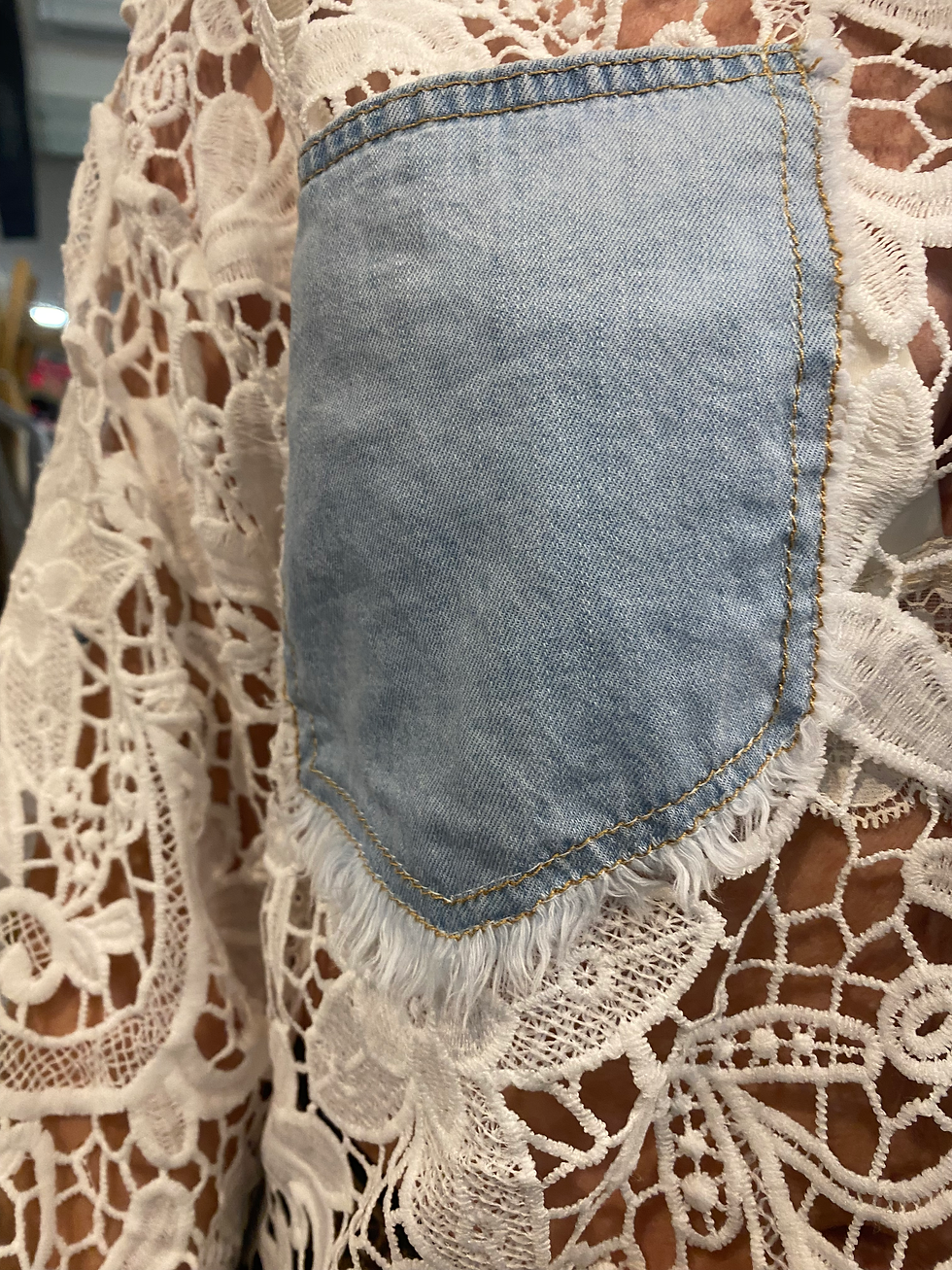 Miniature : Chemise avec dentelle et empiècements jean