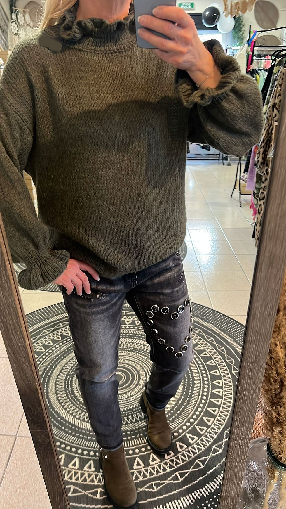 Miniature : Pull avec col et manches volants