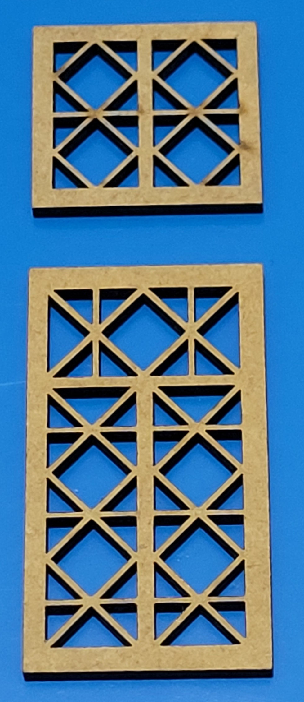 Miniatura: Kit 1 Porta e 2 janelas P (ou uma janela grande)em MDF (para aplicar e bordar). 
