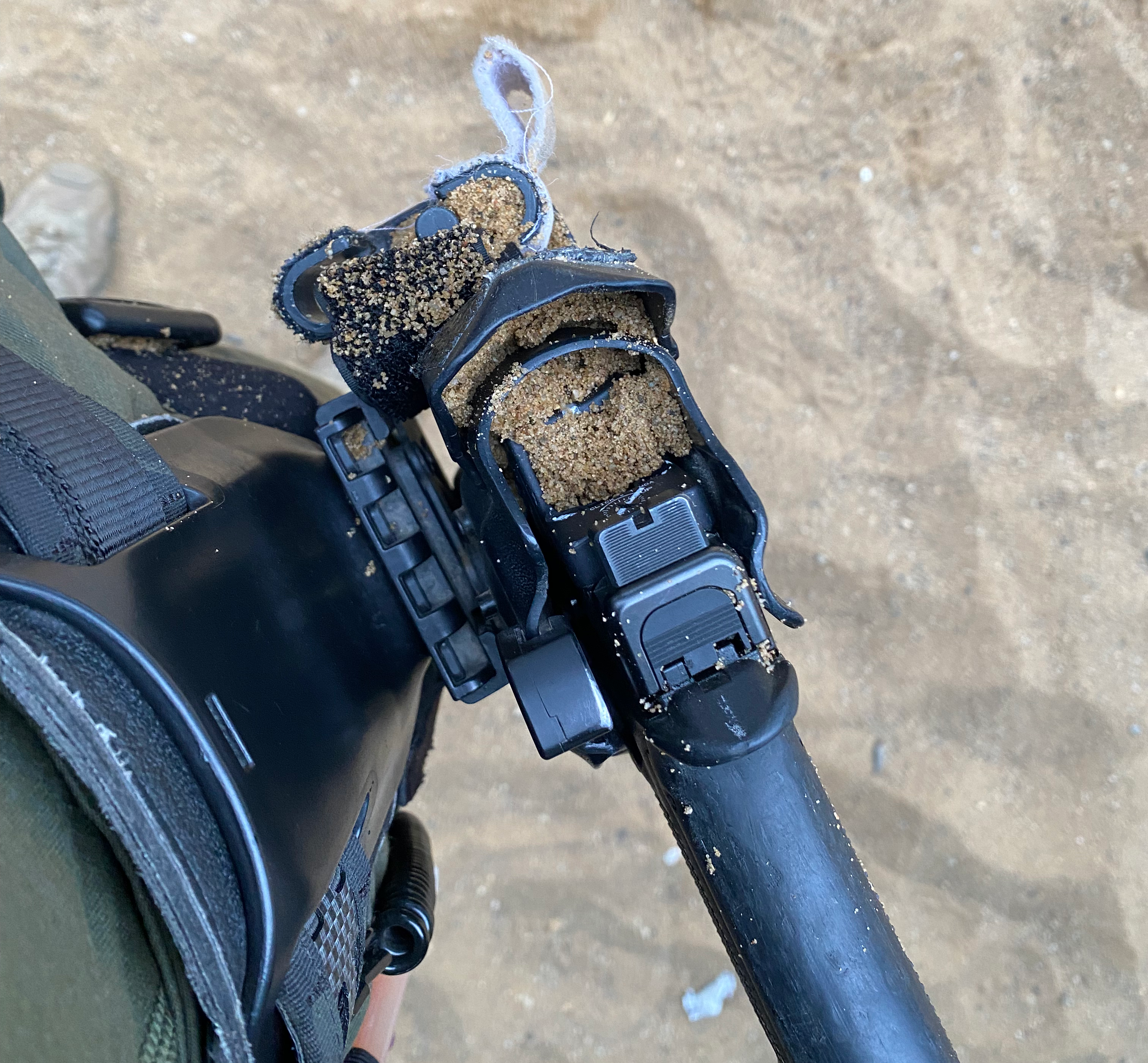 Entrainement "positions adaptées" lors d'un échange technique en Pologne. Les optiques fermées sont ils encore une option "discutable" pour les professionnels ?