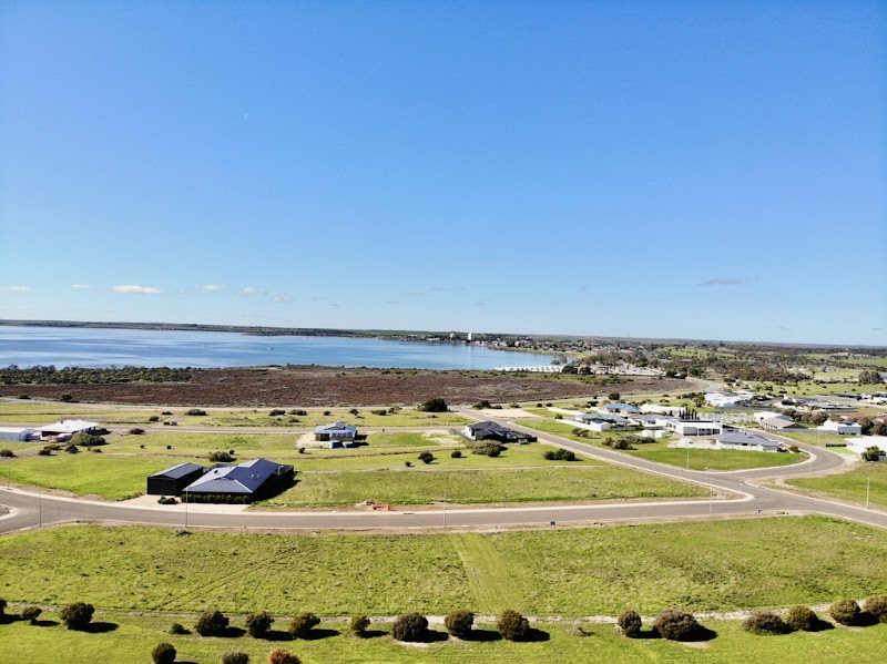 53 Oscar Williams Drive, Streaky Bay SA, Streaky Bay - Thumbnail 3