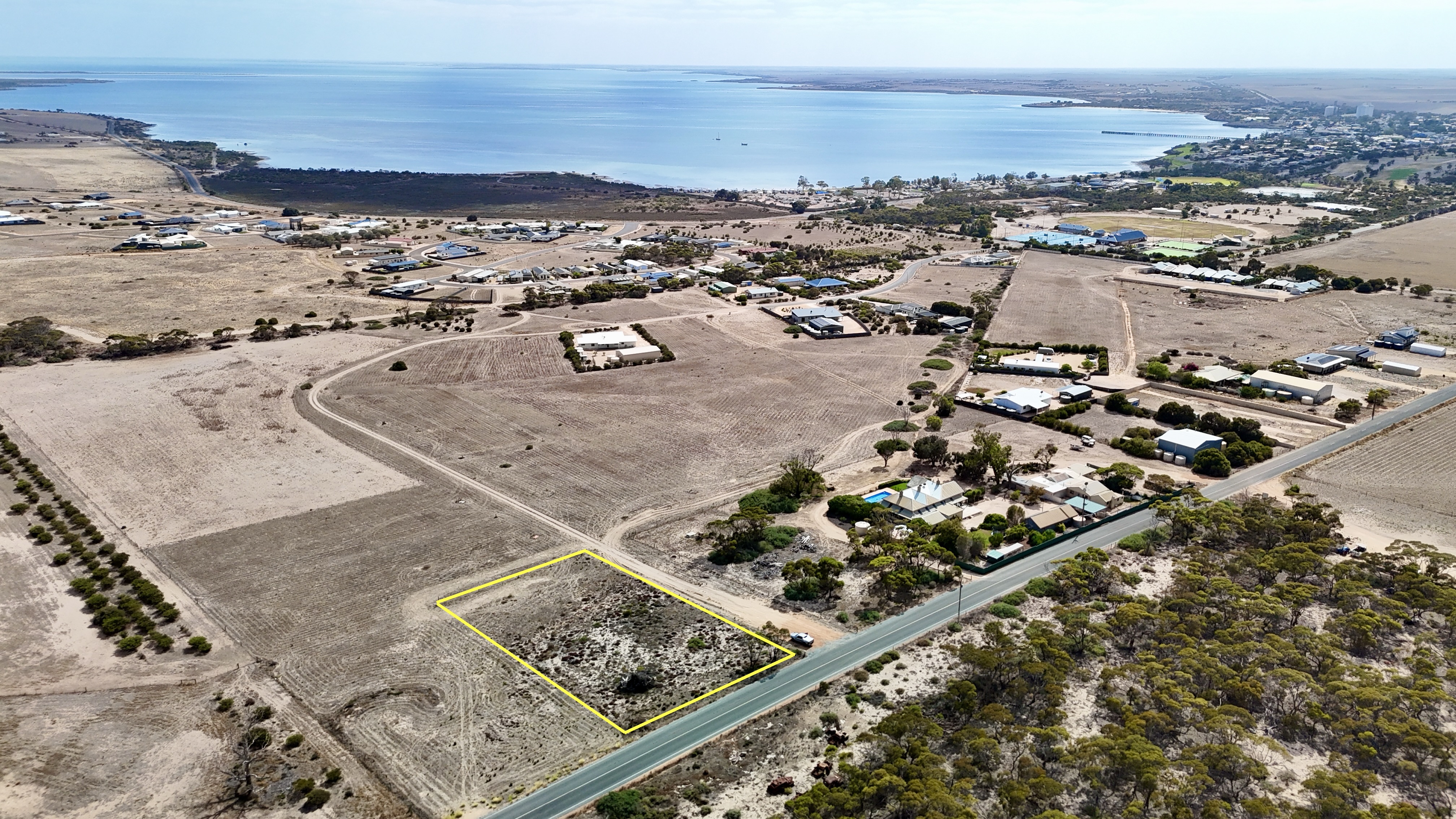 32 Woodlawn Road, Streaky Bay SA, Streaky Bay - Image 1