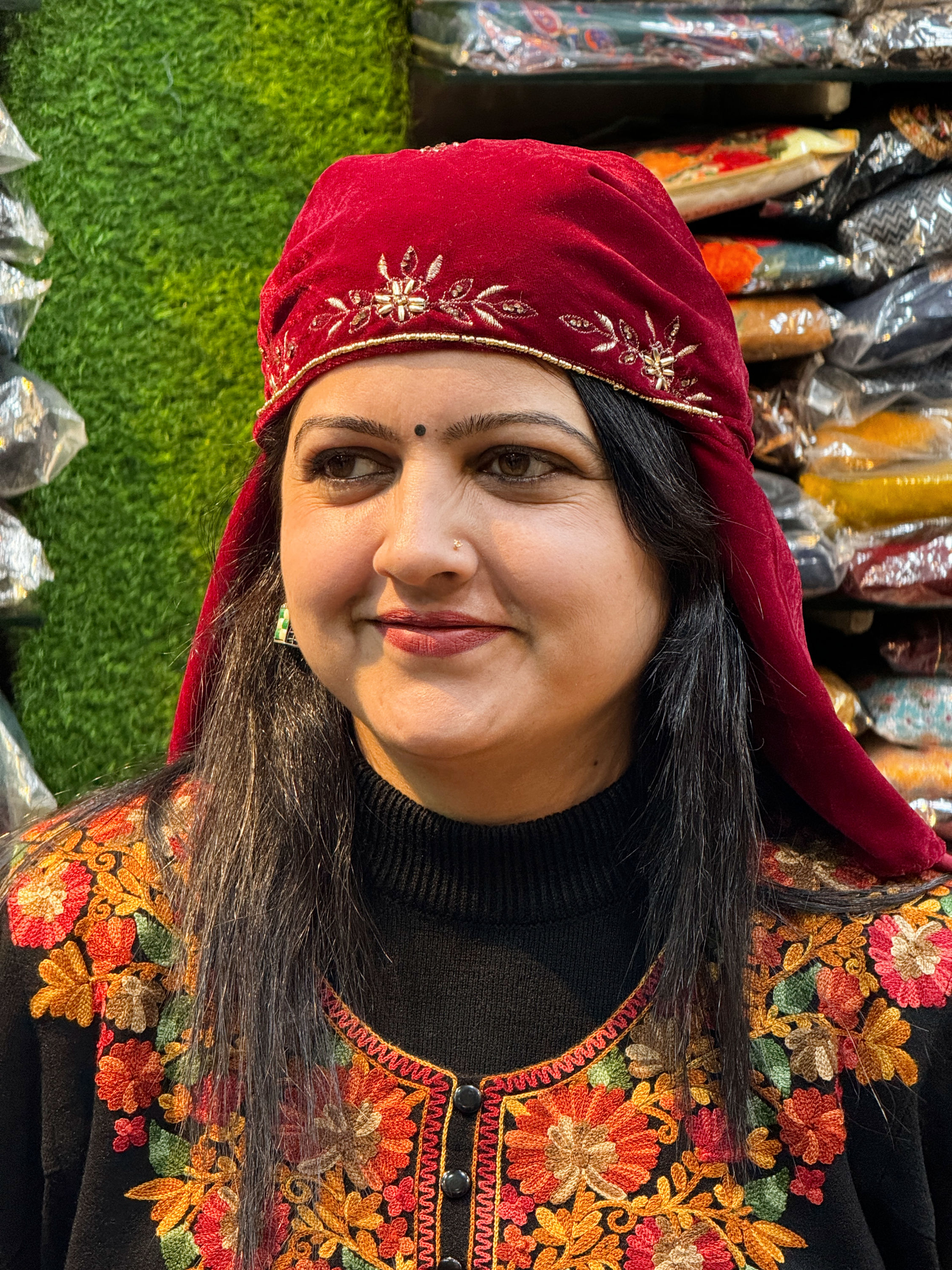 Himachali Attire Dhatu(Headscarves): Velvet