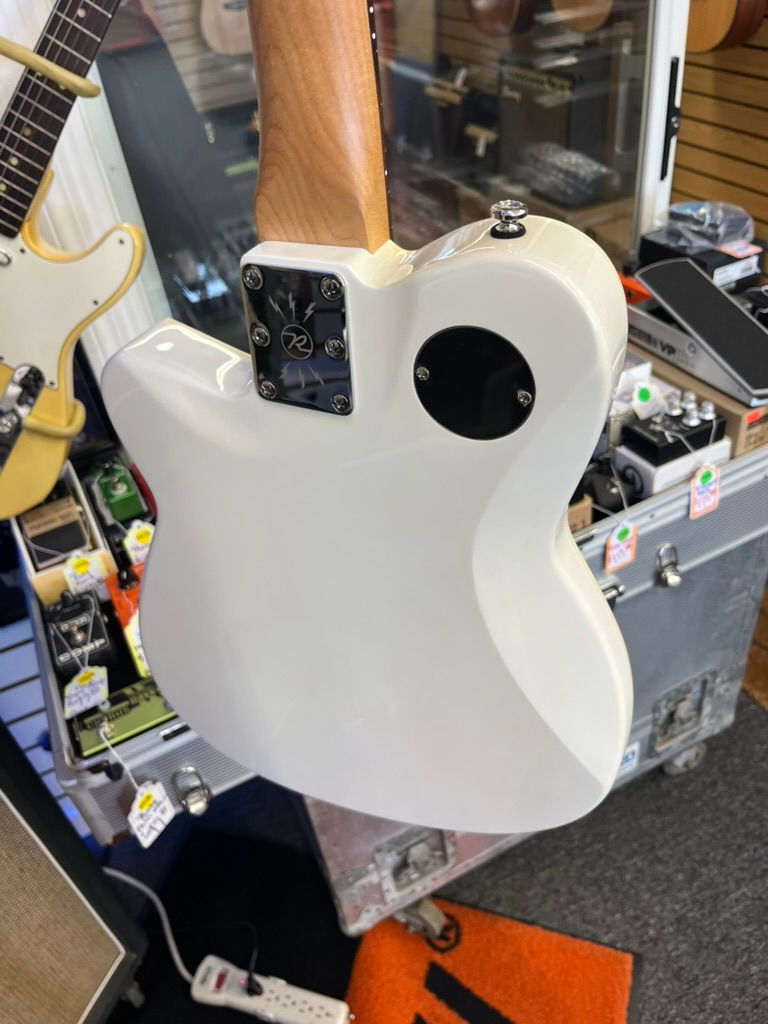 Thumbnail: Reverend Flat Roc electric guitar with gig bag SOLD