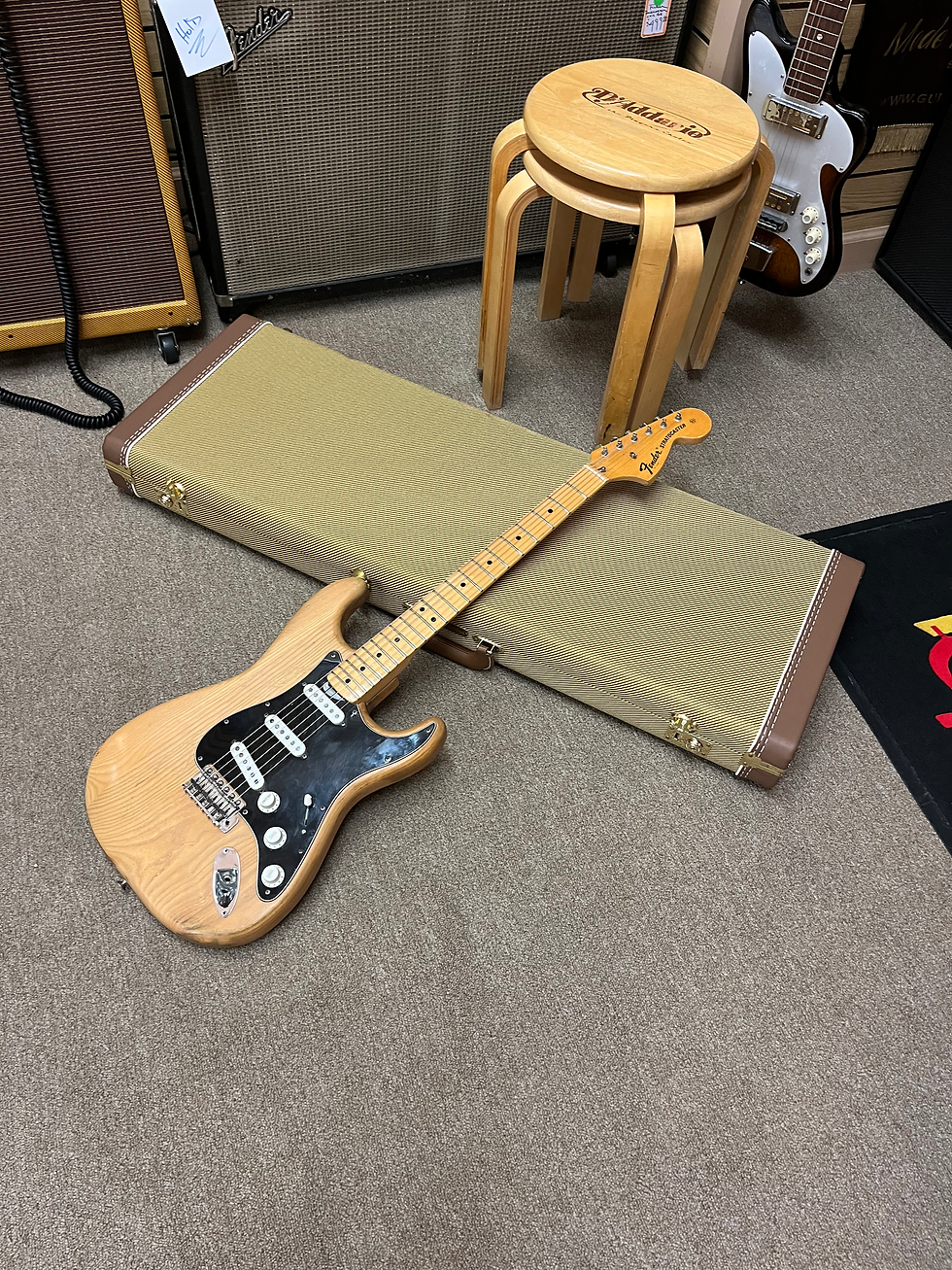 Fender 1975 Stratocaster Strat Vintage With Hardcase
