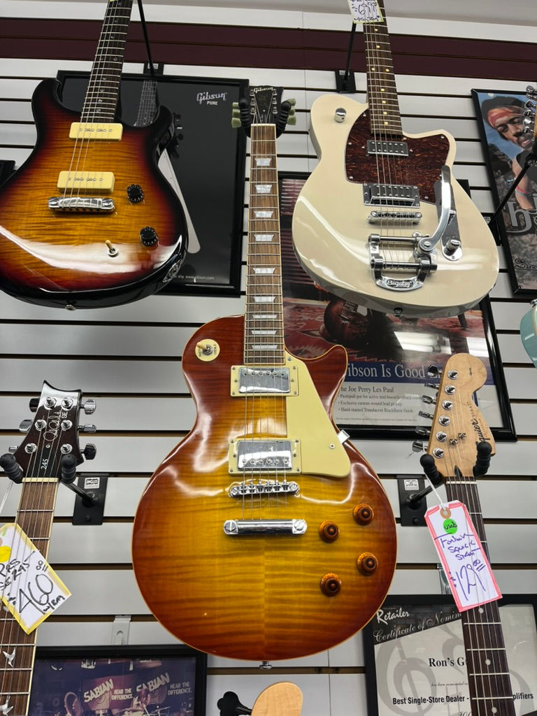 Thumbnail: CHIBSON Les Paul COPY SOLD