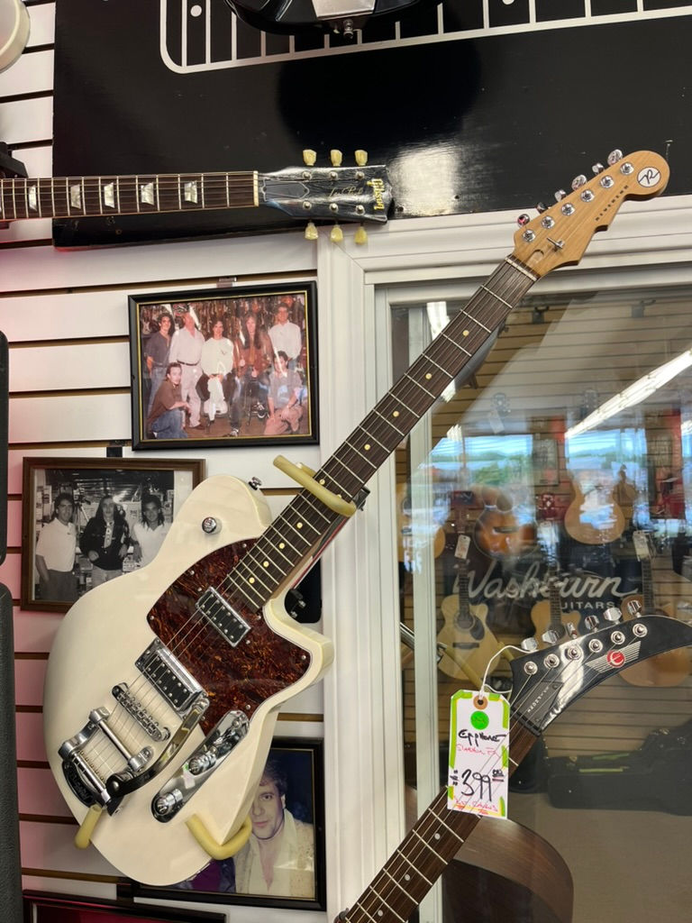 Thumbnail: Reverend Flat Rock Guitar SOLD