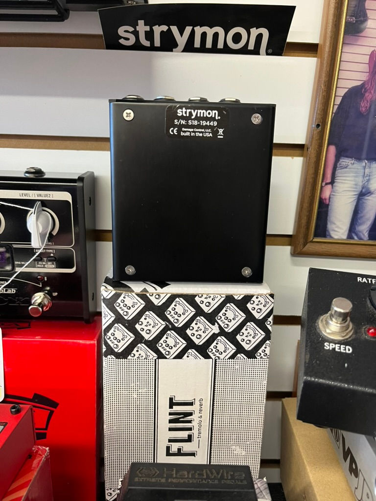 Thumbnail: Strymon Flint Tremolo And Reverb Pedal Like New SOLD