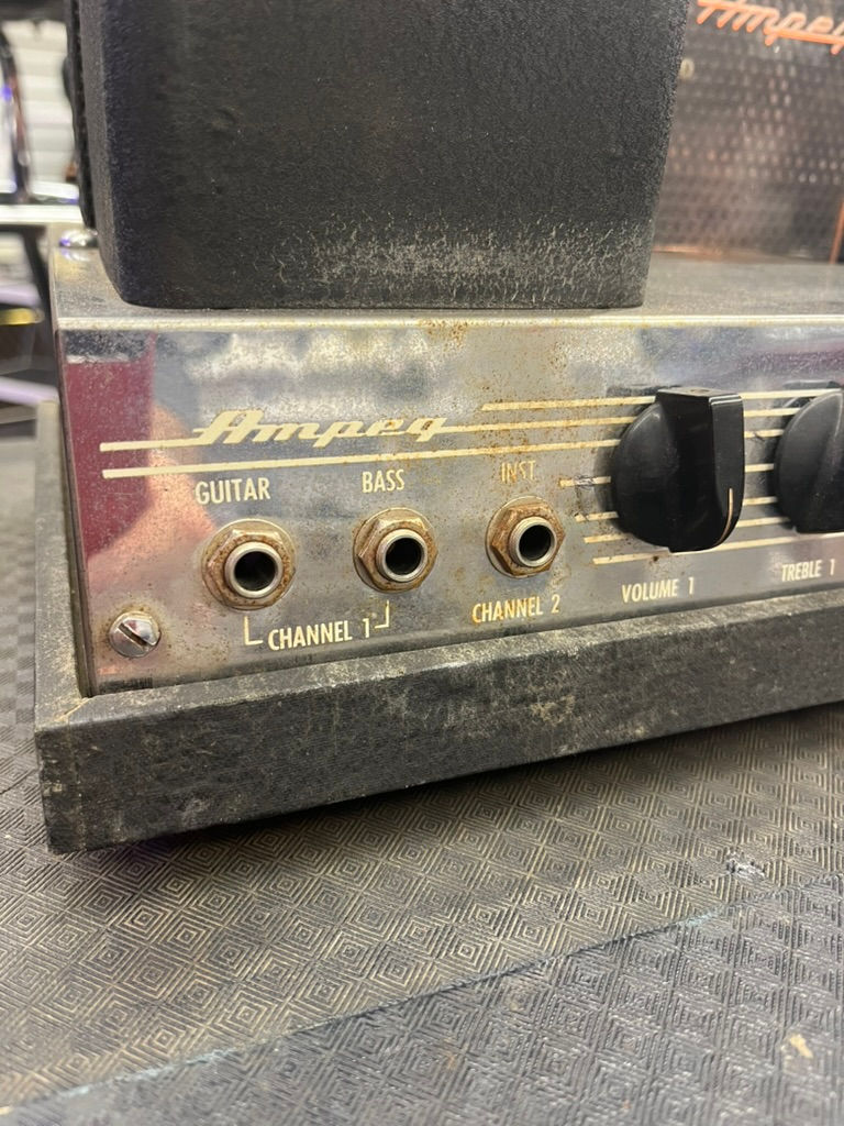 Thumbnail: Ampeg B18N Mid 60's Portaflex Bass Combo SOLD