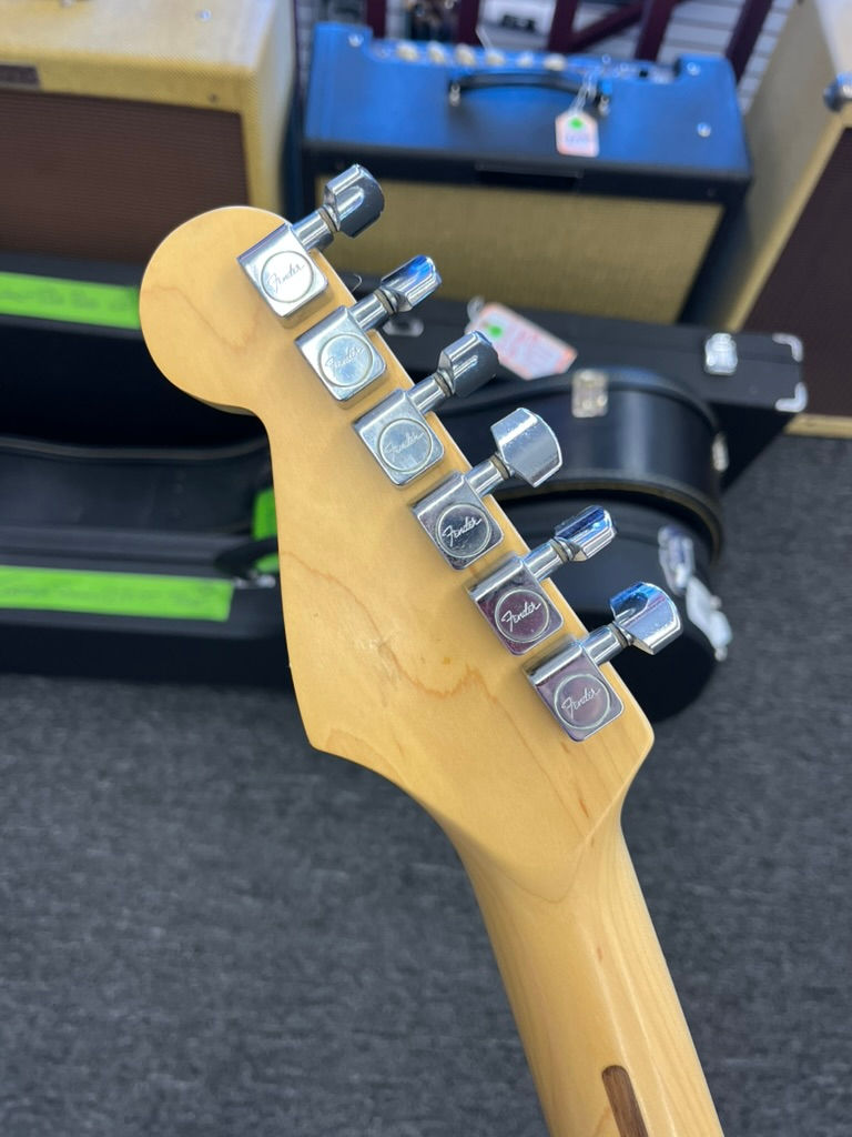 Thumbnail: Fender American Strat 1991 with Hardcase SOLD