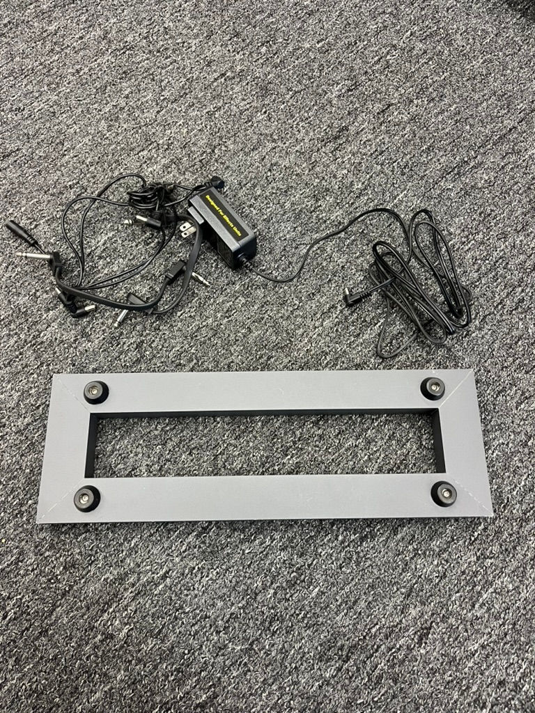 Thumbnail: Mr Power Pedal Board with adapter and bag SOLD