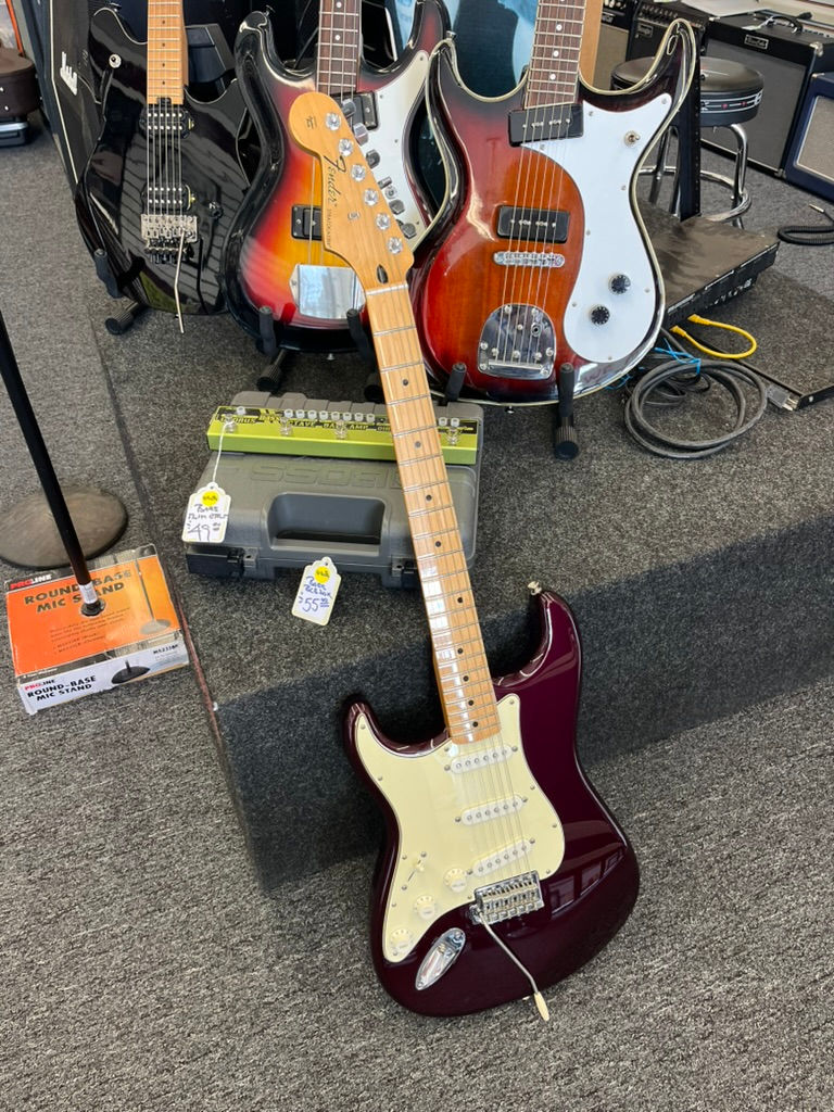 Fender LEFTY Mexican Strat WITH Gig Bag