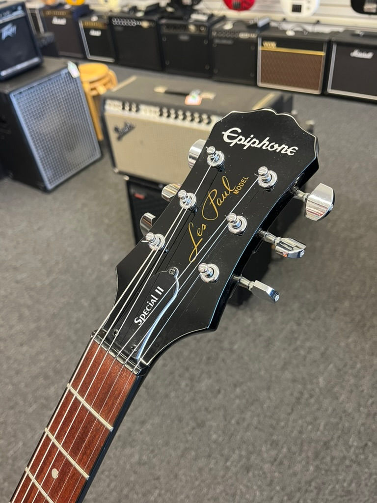 Thumbnail: Epiphone Special II Les Paul with gig bag AND AMP SOLD