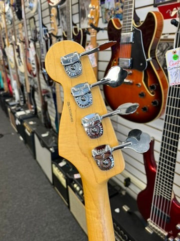Thumbnail: Fender Jazz Bass USA Parts Nordstrand PU's