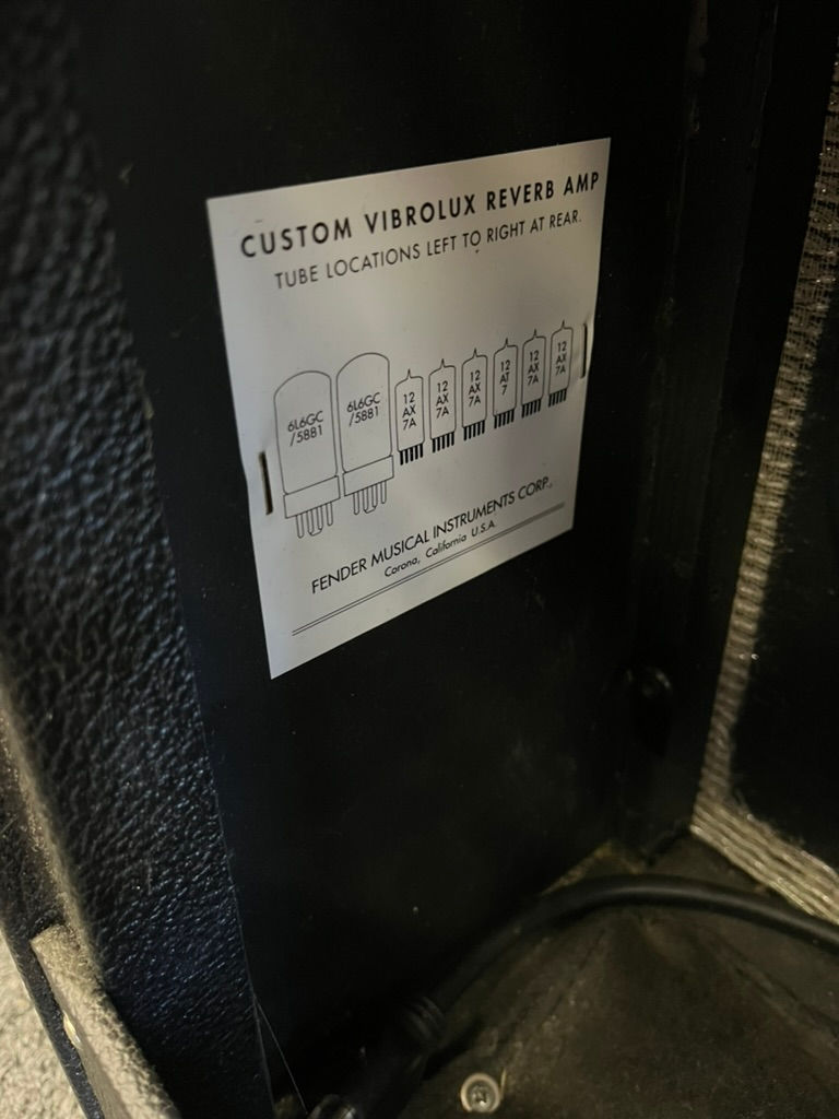 Thumbnail: Fender Custom Vibrolux Reverb 2X10 Tube Combo with cover and footswitch SOLD