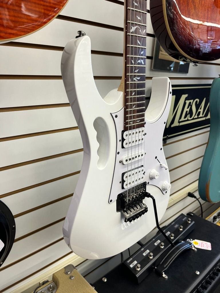 Ibanez Jem JR. with Hardshell case