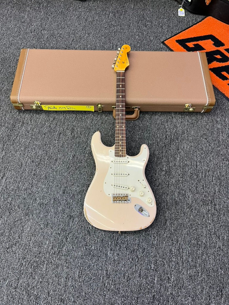 Thumbnail: Fender Custom Shop LTD 59 Relic 2021 Stratocaster with case and goodies SOLD