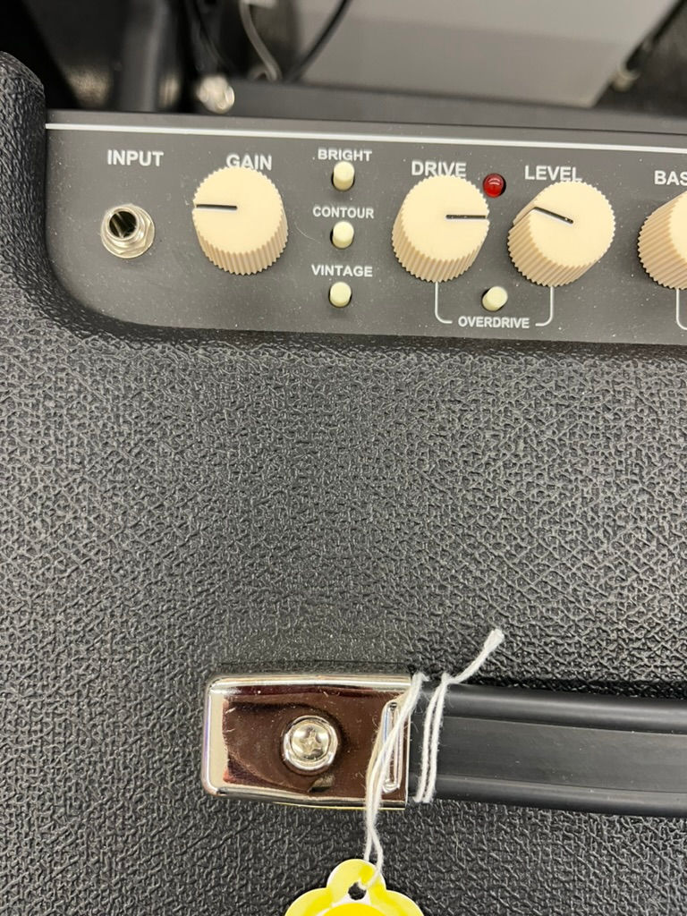 Thumbnail: Fender Rumble 40 Watt 1X10 Bass Combo SOLD