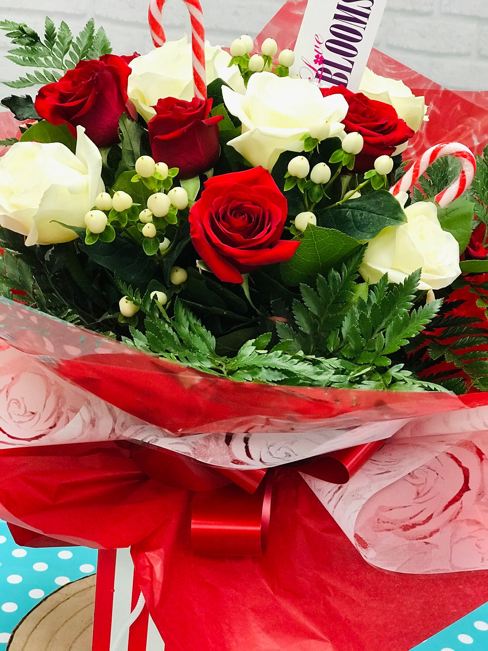 Thumbnail: Candy Cane Bouquet 