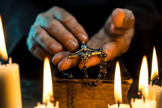 Religious Gifts for Grief and Loss That Offer Comfort Without Feeling Generic