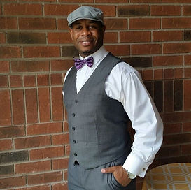 Officiant Fabian