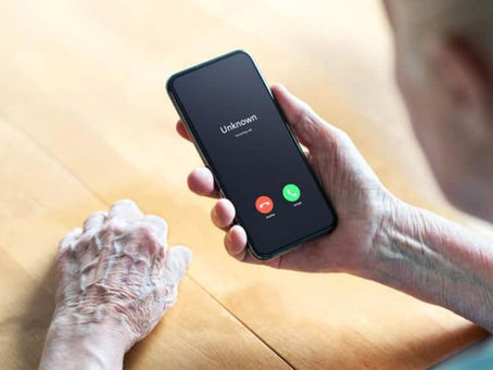 Cuidado con fraudes similares: así operaba la estafa dirigida a abuelos en EE. UU.