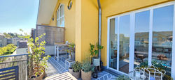 Dachterrasse mit Zugang zum Wohnzimmer