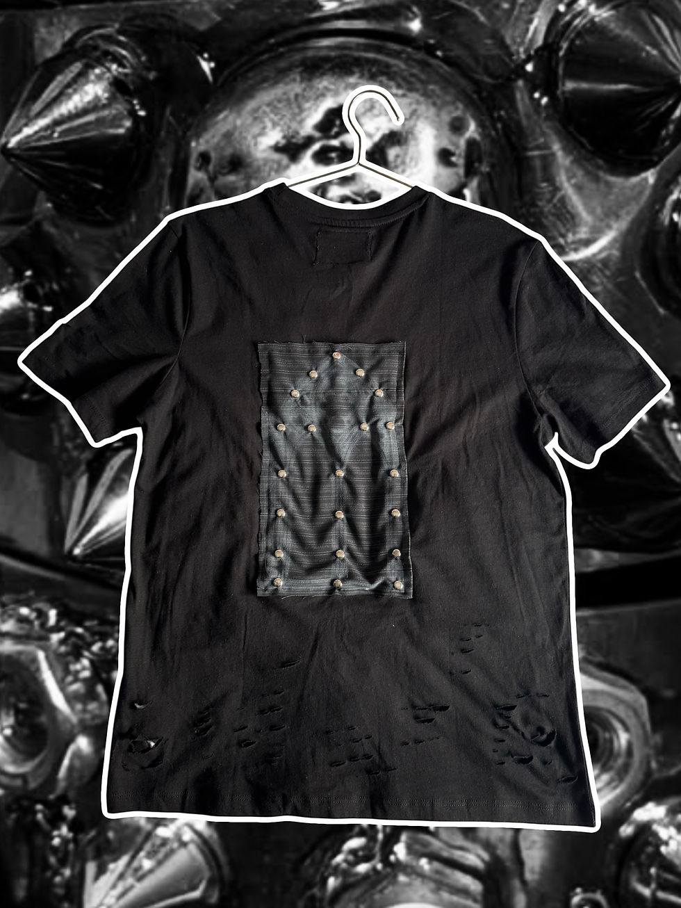 Thumbnail: 1/1 UPCYCLED “PINPATCH” TEE