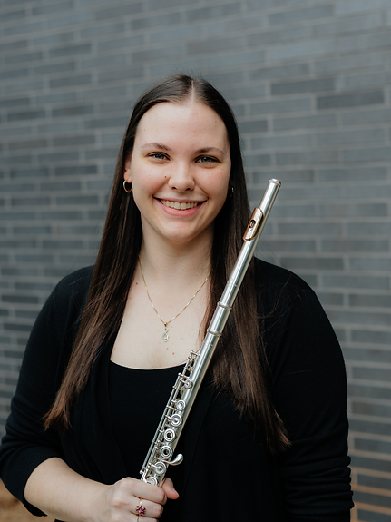 Headshot 2025_edited.png