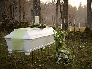 SÅ PLANERAR DU EN BEGRAVNING