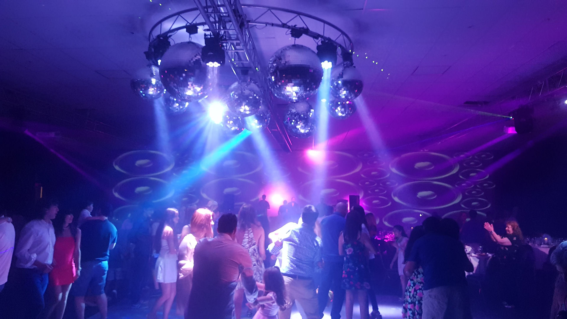 Fiesta Fin de Año - Howard Johnson