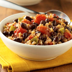 Arroz integral con frijoles negros