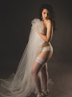 Sessão Boudoir realizada em Estúdio por uma noiva