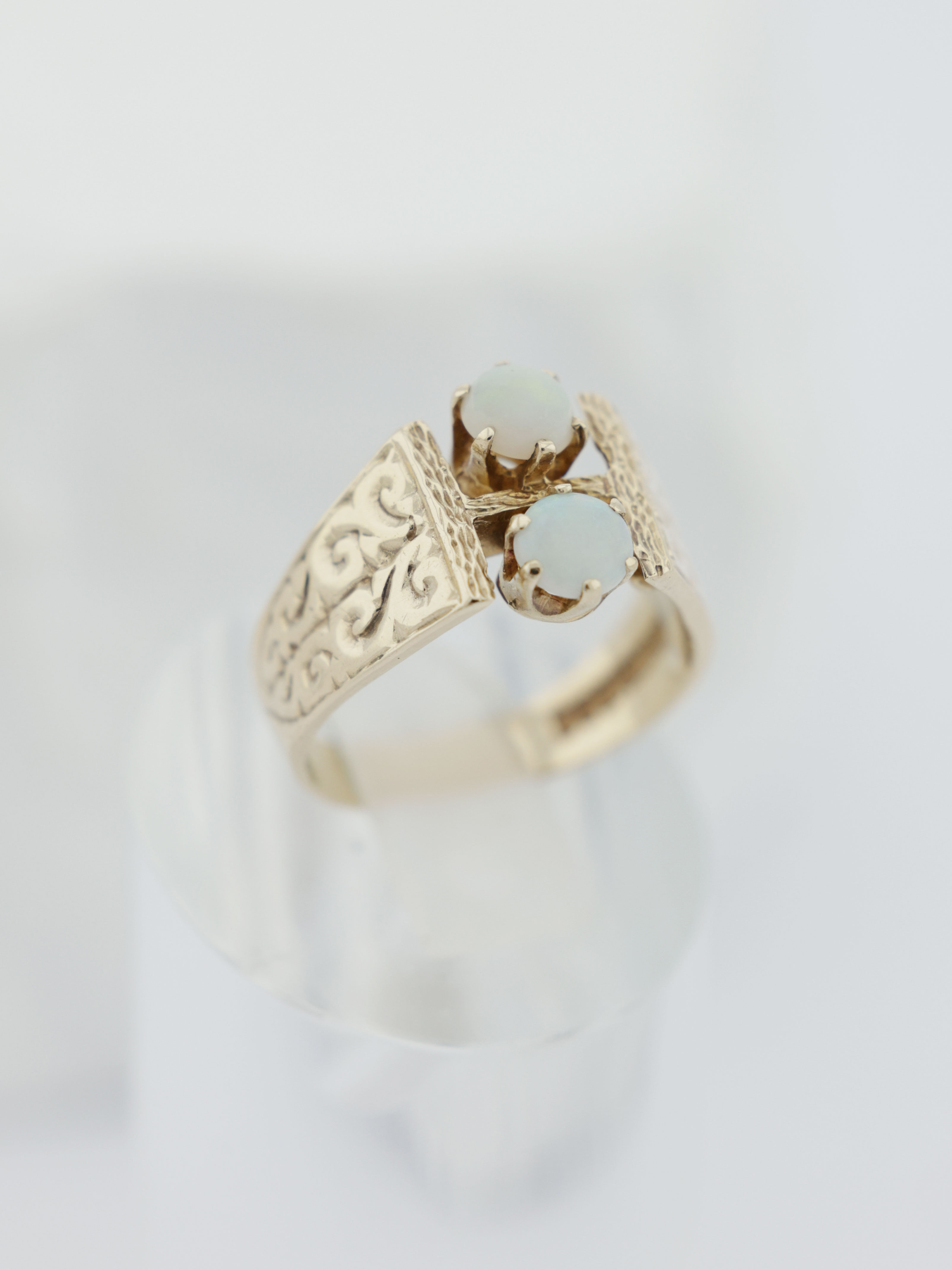 9ct Yellow Gold Duo Opal Ornate Fleur-De-Lis Ring