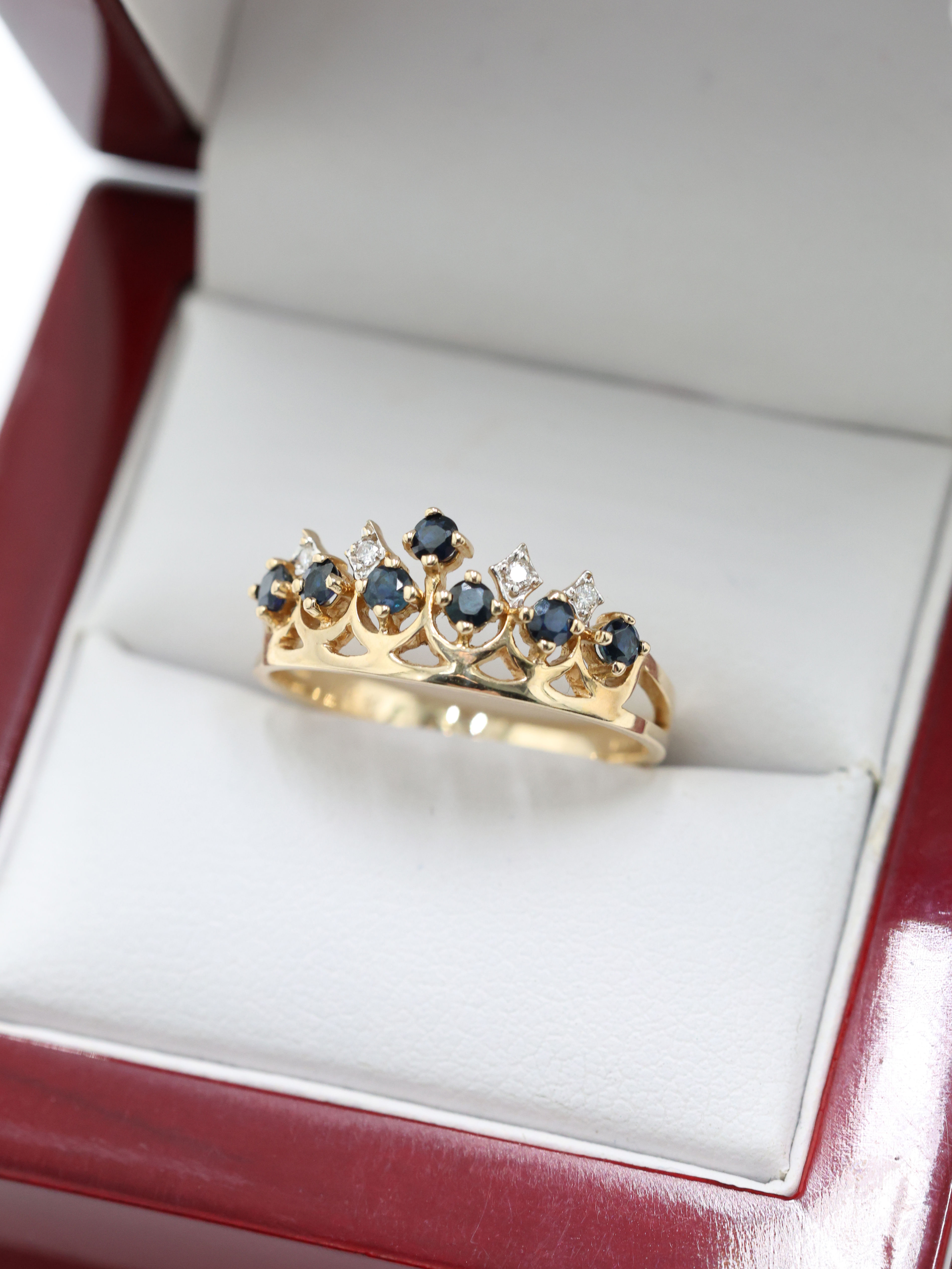 14ct Yellow Gold Sapphire & Diamond Princess Tiara Crown Ring