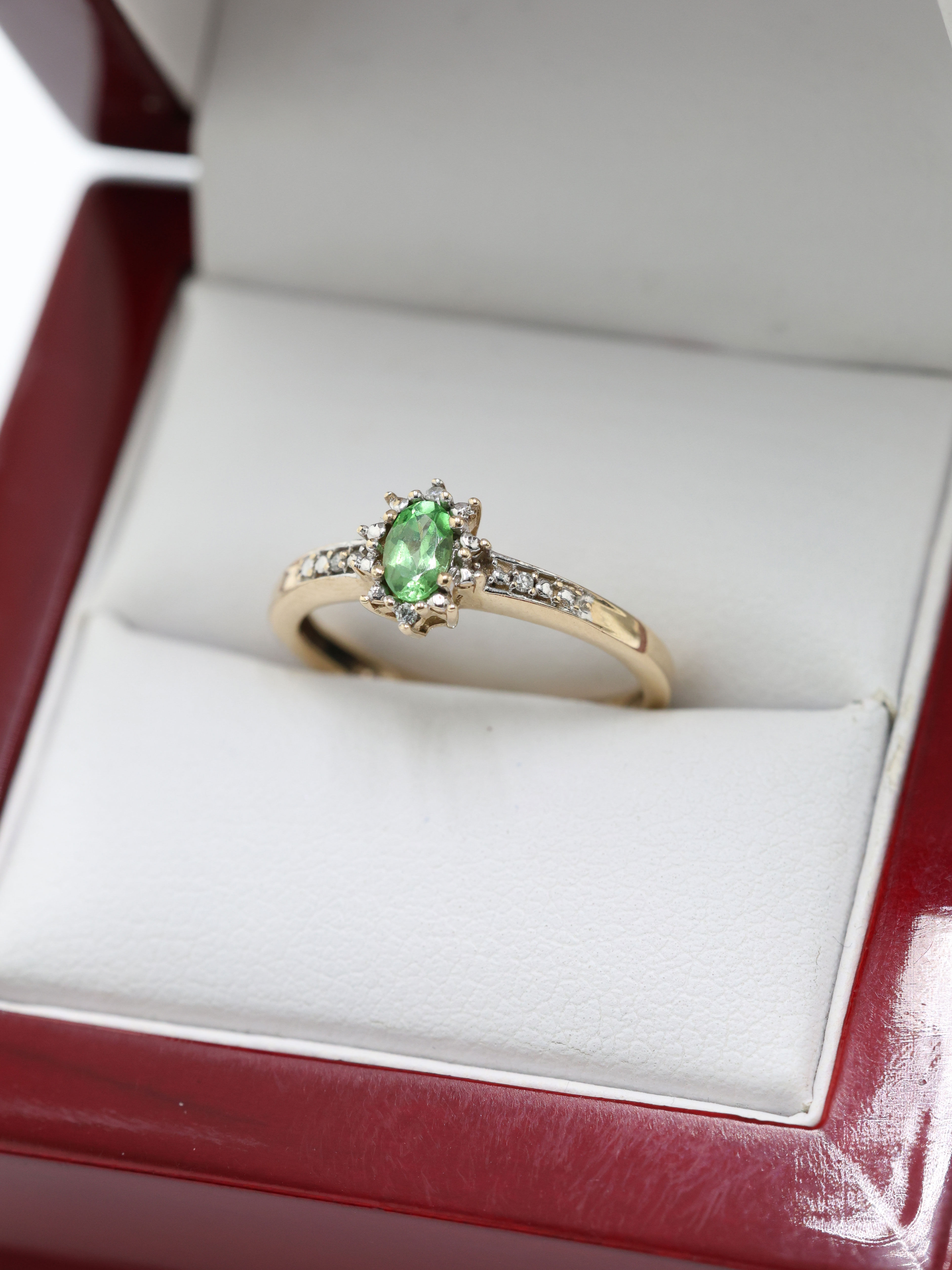 9ct Yellow Gold Tsavorite Garnet & Diamond Cluster Ring