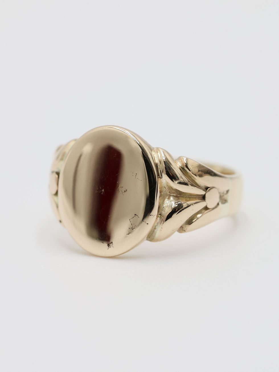 9ct Yellow Gold Plain Oval Signet Ring Size K