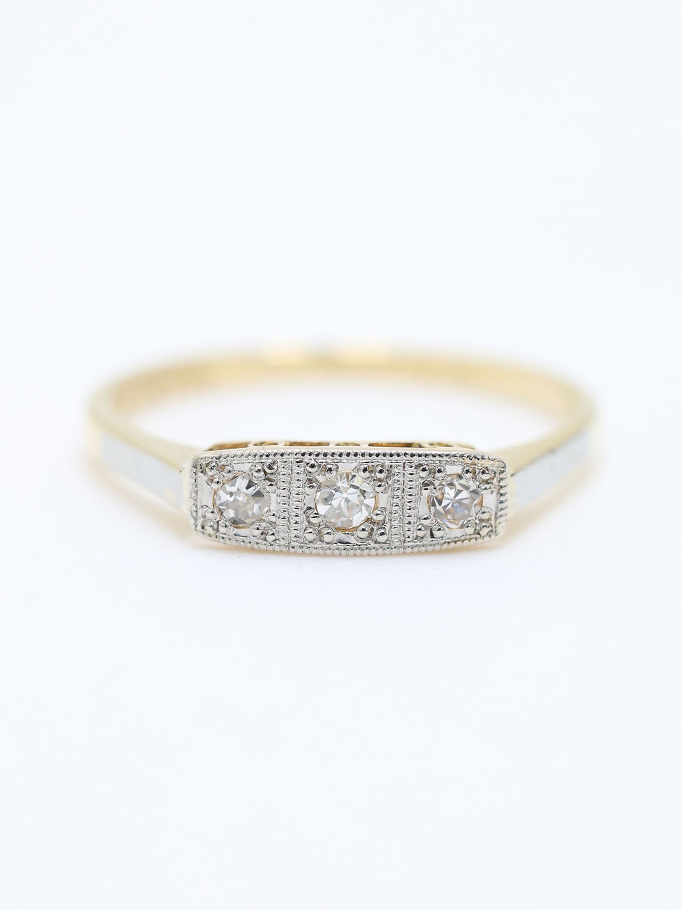 Thumbnail: Vintage 18ct Yellow Gold Diamond Trilogy Ring