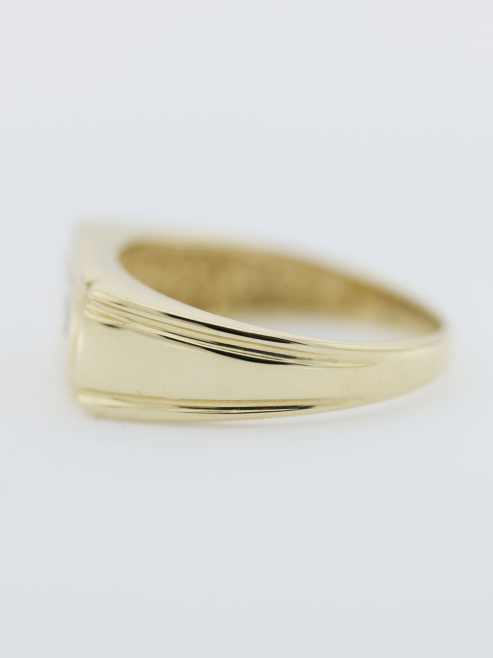 Thumbnail: 14ct Yellow Gold CZ Rectangular Signet Ring