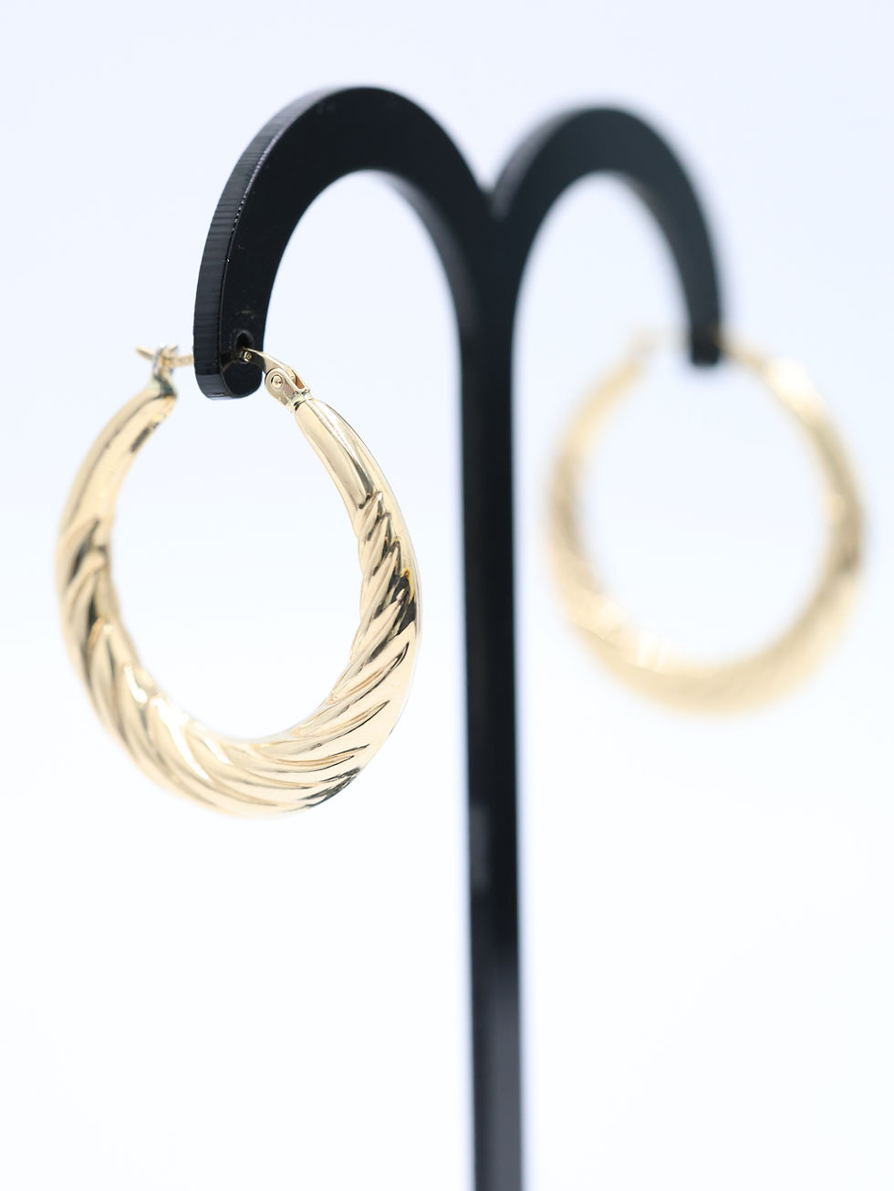 Thumbnail: 9ct Yellow Gold Medium Twisted Earrings