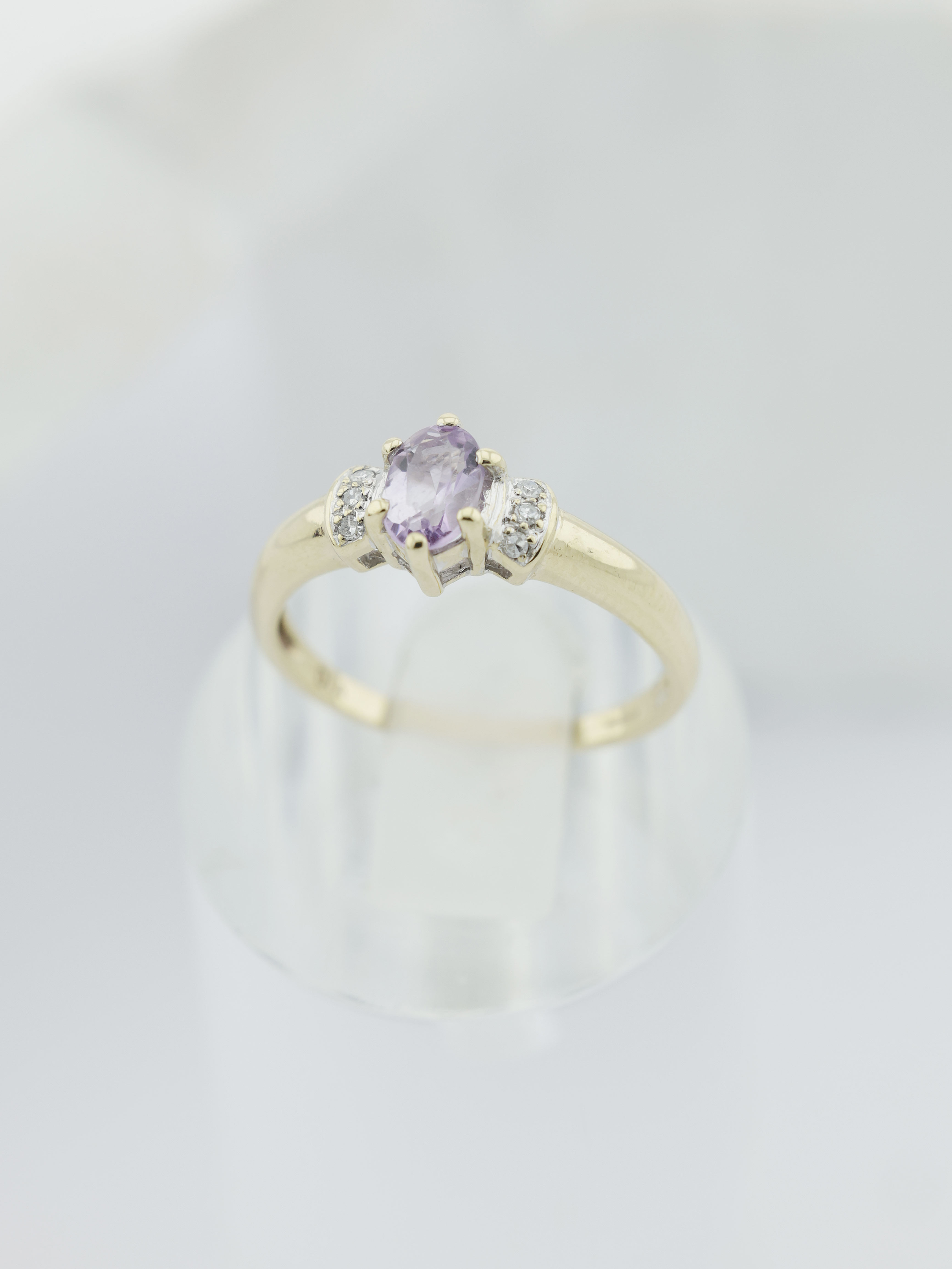 9ct Yellow Gold Morganite & Diamond Cluster Ring