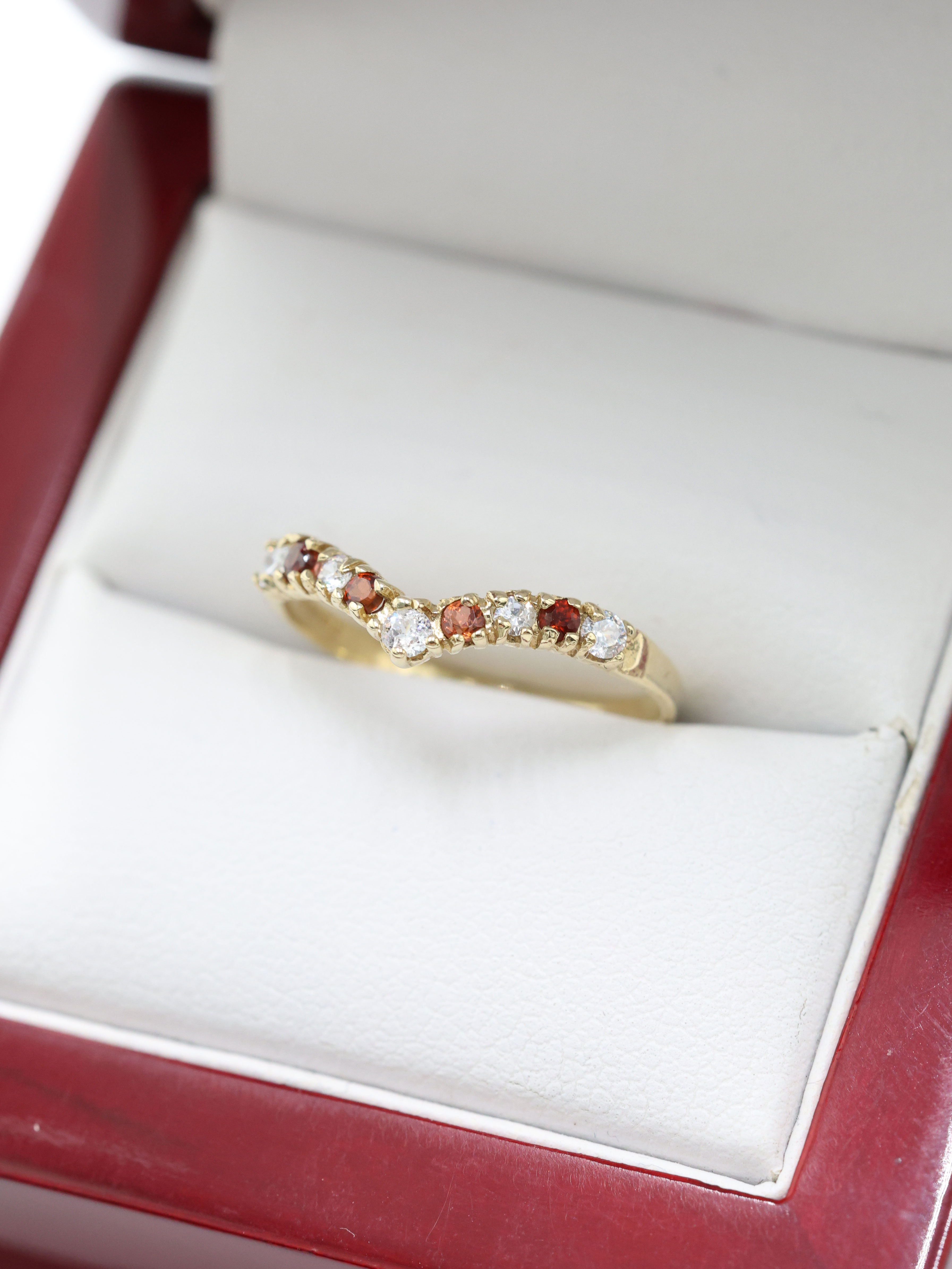 9ct Yellow Gold Red & CZ Dress Stone Wishbone Ring