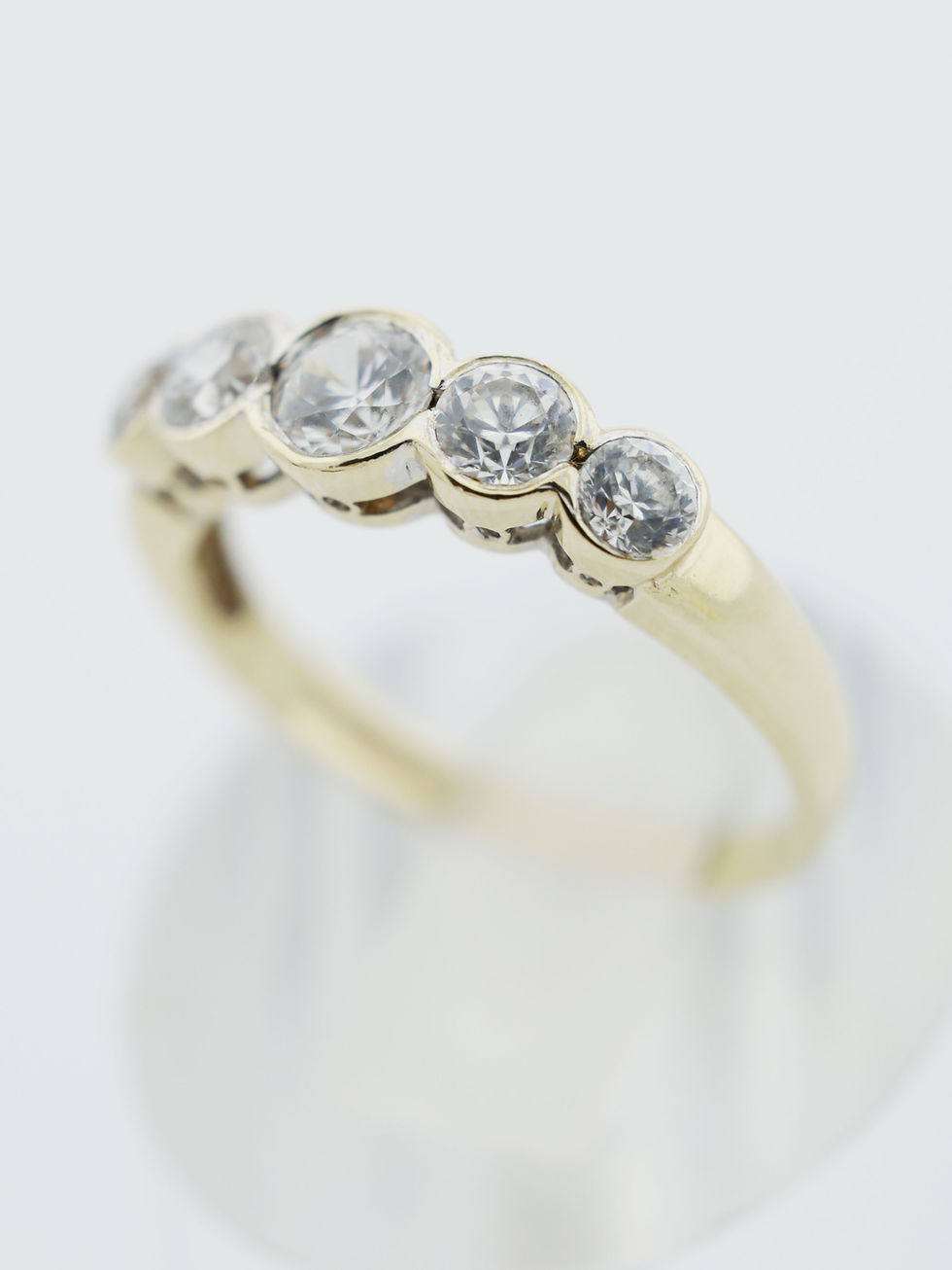 Thumbnail: 9ct Yellow Gold 5 CZ Stone Ring