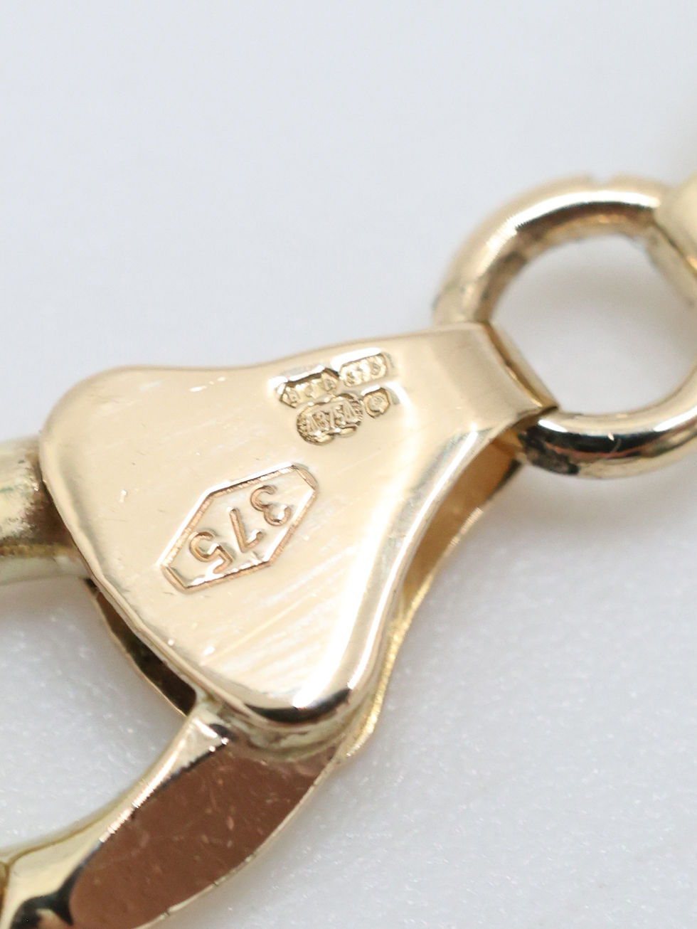 Thumbnail: 9ct Yellow Gold Curb Link Chain  21.5"